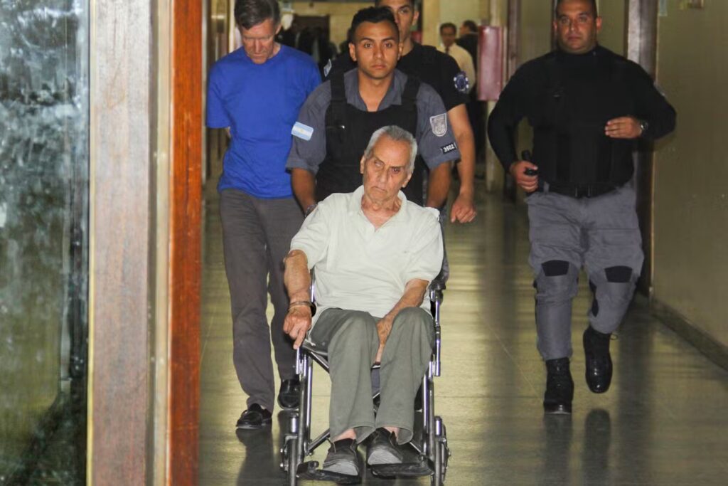 En Argentine, un procès de prêtres pour abus sexuels sur des enfants sourds-muets