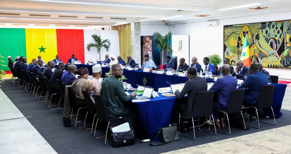 Une liste d’un nouveau gouvernement au Sénégal circule depuis hier : De nouvelles entrées, des ministres limogés, l’opposition bien servie