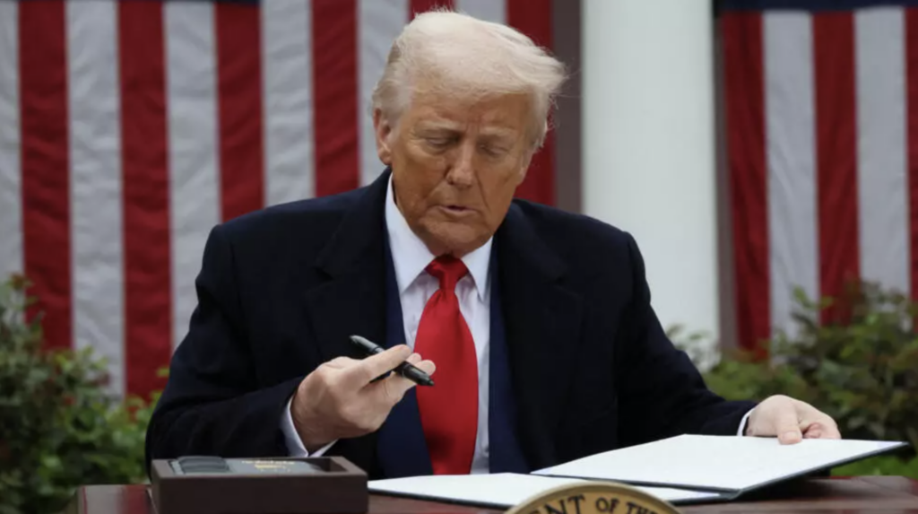 Guerre commerciale américaine : Trump impose des tarifs de rétorsion à tous les pays