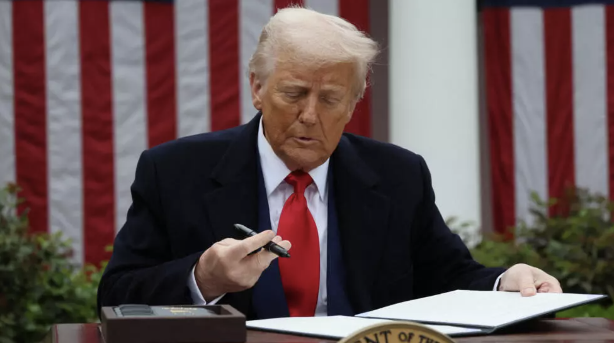 Guerre commerciale américaine : Trump impose des tarifs de rétorsion à tous les pays